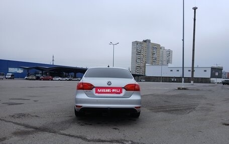 Volkswagen Jetta VI, 2013 год, 995 000 рублей, 2 фотография