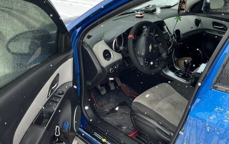 Chevrolet Cruze II, 2011 год, 730 000 рублей, 9 фотография