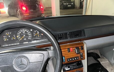 Mercedes-Benz W124, 1992 год, 300 000 рублей, 6 фотография