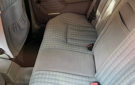 Mercedes-Benz W124, 1992 год, 300 000 рублей, 12 фотография