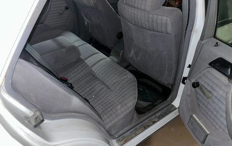 Mercedes-Benz W124, 1992 год, 300 000 рублей, 16 фотография