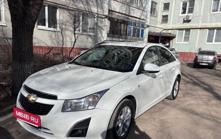 Chevrolet Cruze II, 2013 год, 940 000 рублей, 2 фотография