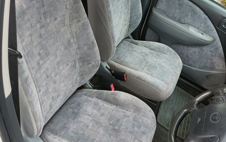 Toyota Raum I, 1999 год, 365 000 рублей, 13 фотография