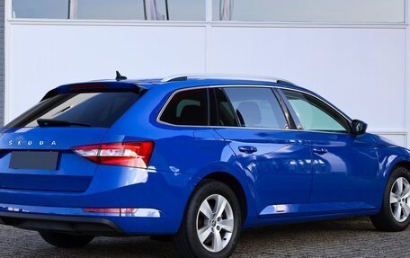 Skoda Superb III рестайлинг, 2022 год, 2 475 000 рублей, 5 фотография