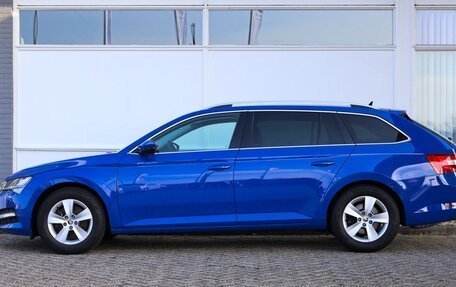 Skoda Superb III рестайлинг, 2022 год, 2 475 000 рублей, 6 фотография