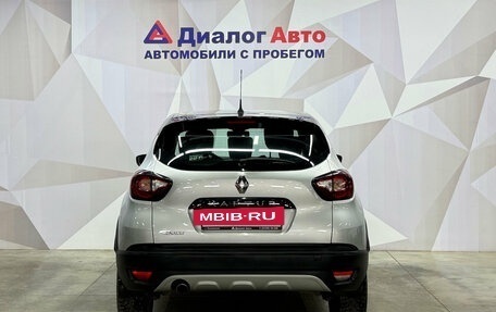 Renault Kaptur I рестайлинг, 2018 год, 1 220 000 рублей, 5 фотография