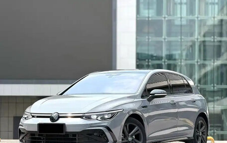 Volkswagen Golf VIII, 2023 год, 1 708 950 рублей, 1 фотография