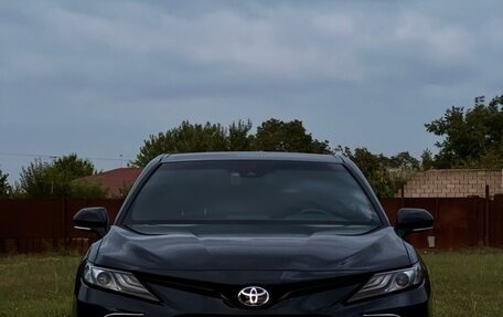 Toyota Camry, 2023 год, 3 400 000 рублей, 5 фотография