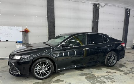 Toyota Camry, 2023 год, 3 400 000 рублей, 18 фотография