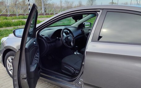 Hyundai Solaris II рестайлинг, 2011 год, 830 000 рублей, 7 фотография