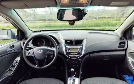 Hyundai Solaris II рестайлинг, 2011 год, 830 000 рублей, 15 фотография