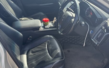 Toyota Crown, 2018 год, 2 980 000 рублей, 10 фотография