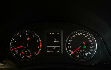 Volkswagen Scirocco III рестайлинг, 2011 год, 999 000 рублей, 19 фотография