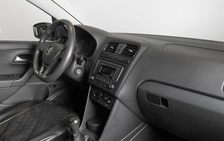 Volkswagen Polo VI (EU Market), 2016 год, 995 500 рублей, 7 фотография