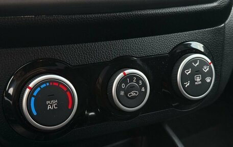 KIA Rio III рестайлинг, 2015 год, 1 040 000 рублей, 17 фотография