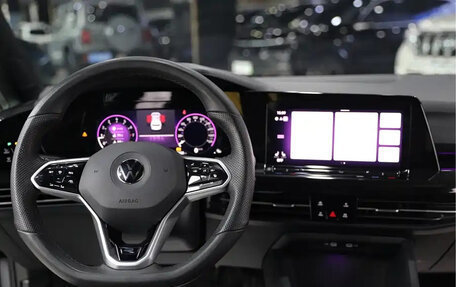 Volkswagen Golf VIII, 2023 год, 1 708 950 рублей, 8 фотография