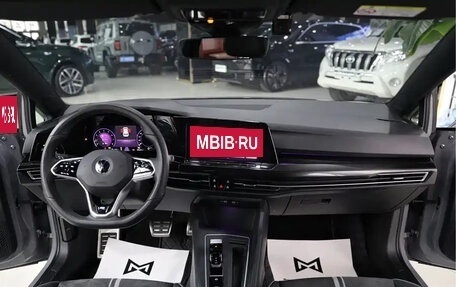 Volkswagen Golf VIII, 2023 год, 1 708 950 рублей, 10 фотография