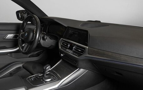 BMW 3 серия, 2019 год, 4 200 000 рублей, 7 фотография