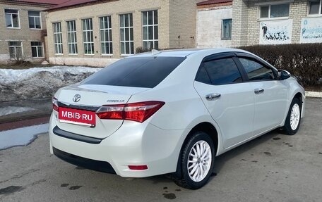 Toyota Corolla, 2018 год, 1 880 000 рублей, 3 фотография