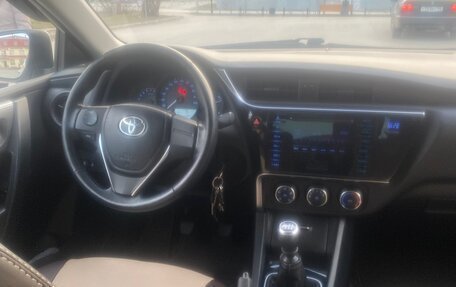 Toyota Corolla, 2018 год, 1 880 000 рублей, 12 фотография