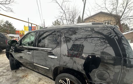 Cadillac Escalade III, 2007 год, 750 000 рублей, 4 фотография