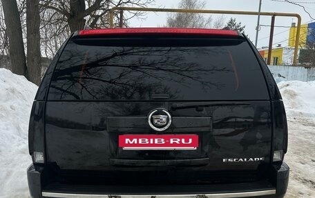 Cadillac Escalade III, 2007 год, 750 000 рублей, 3 фотография