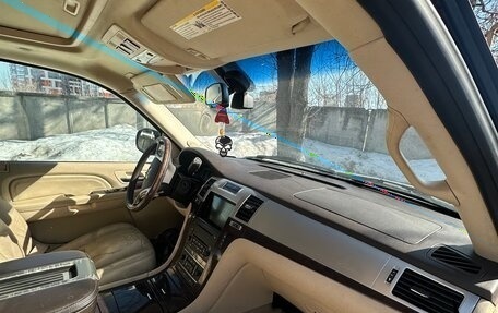 Cadillac Escalade III, 2007 год, 750 000 рублей, 6 фотография