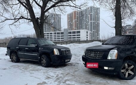 Cadillac Escalade III, 2007 год, 750 000 рублей, 12 фотография