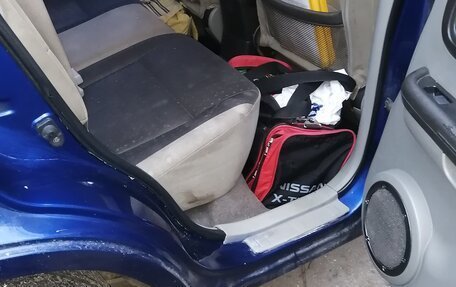 Nissan X-Trail, 2002 год, 330 000 рублей, 24 фотография