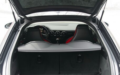 Audi TT RS, 2019 год, 6 000 000 рублей, 17 фотография