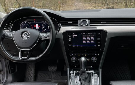 Volkswagen Passat B8 рестайлинг, 2019 год, 2 300 000 рублей, 14 фотография