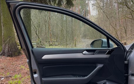 Volkswagen Passat B8 рестайлинг, 2019 год, 2 300 000 рублей, 11 фотография