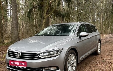 Volkswagen Passat B8 рестайлинг, 2019 год, 2 300 000 рублей, 10 фотография