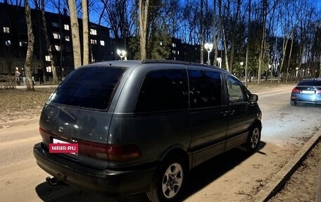 Toyota Previa II, 1991 год, 330 000 рублей, 3 фотография