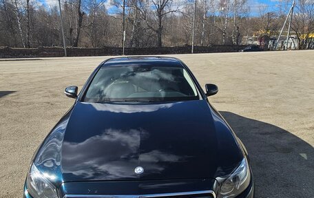 Mercedes-Benz E-Класс, 2016 год, 2 850 000 рублей, 4 фотография