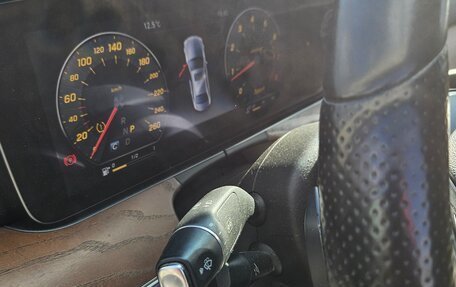 Mercedes-Benz E-Класс, 2016 год, 2 850 000 рублей, 10 фотография