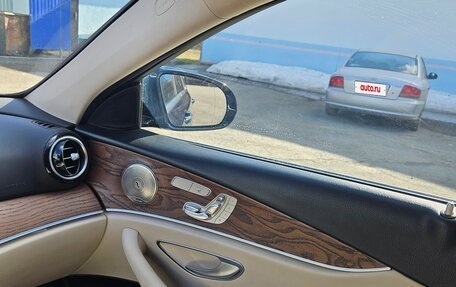 Mercedes-Benz E-Класс, 2016 год, 2 850 000 рублей, 8 фотография