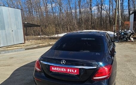 Mercedes-Benz E-Класс, 2016 год, 2 850 000 рублей, 2 фотография