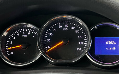 Renault Sandero II рестайлинг, 2015 год, 850 000 рублей, 10 фотография