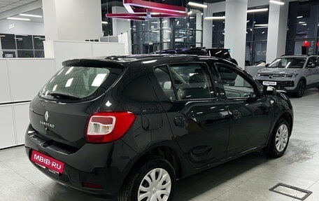 Renault Sandero II рестайлинг, 2015 год, 850 000 рублей, 3 фотография