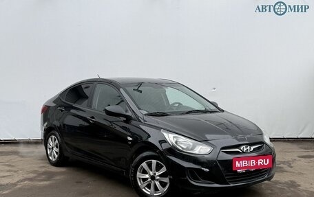 Hyundai Solaris II рестайлинг, 2013 год, 700 000 рублей, 3 фотография