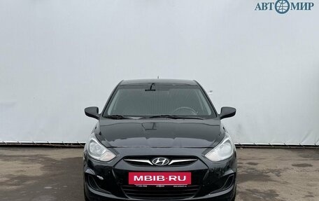 Hyundai Solaris II рестайлинг, 2013 год, 700 000 рублей, 2 фотография