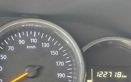 Renault Logan II, 2019 год, 850 000 рублей, 12 фотография