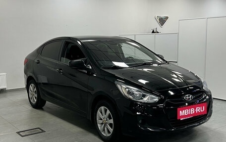 Hyundai Solaris II рестайлинг, 2012 год, 820 000 рублей, 2 фотография