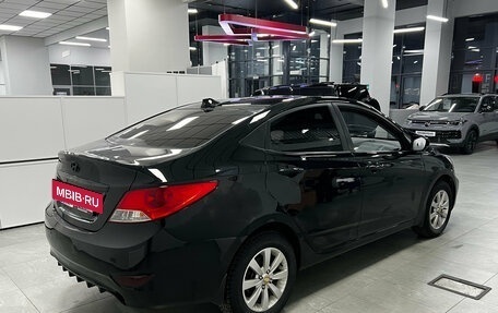 Hyundai Solaris II рестайлинг, 2012 год, 820 000 рублей, 3 фотография