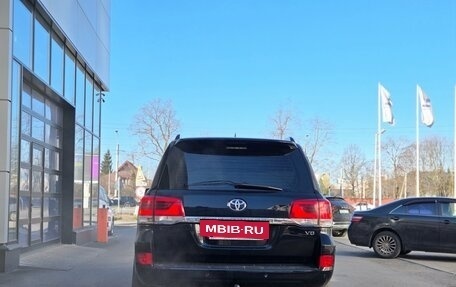 Toyota Land Cruiser 200, 2018 год, 4 849 000 рублей, 5 фотография