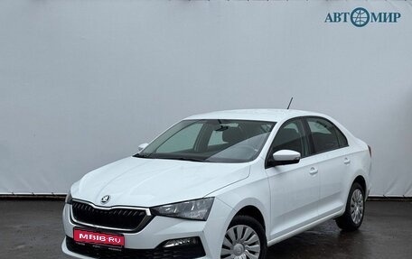 Skoda Rapid II, 2021 год, 1 810 000 рублей, 1 фотография