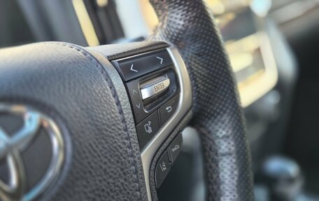 Toyota Land Cruiser 200, 2018 год, 4 849 000 рублей, 15 фотография