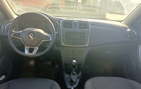 Renault Logan II, 2021 год, 990 000 рублей, 2 фотография