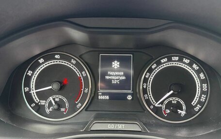 Skoda Rapid II, 2021 год, 1 810 000 рублей, 13 фотография